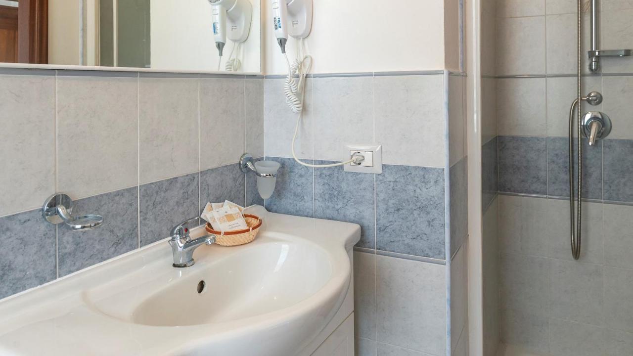 Hotel Welcomely - Bed And Dream Alghero Esterno foto